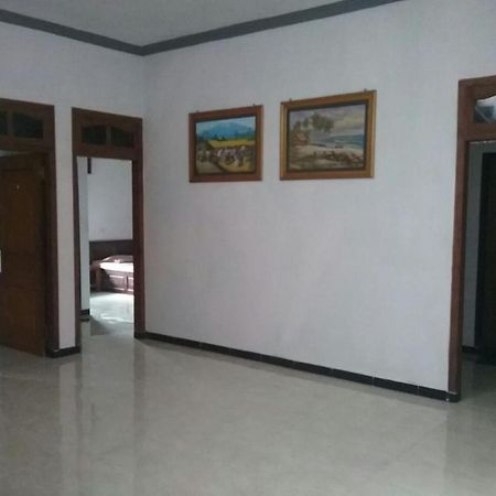 Hotel "Ngebel Indah" Exterior foto